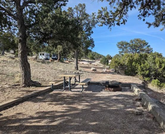 Pinon Cliffs Campground