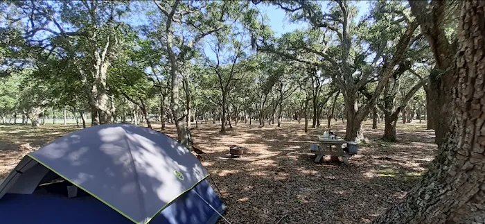 The Lodge at Hartley Oaks Campground 0