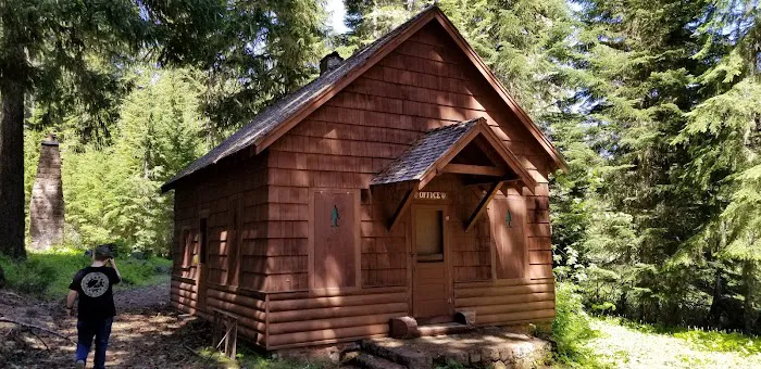 Clackamas Lake Historic Ranger Station 2