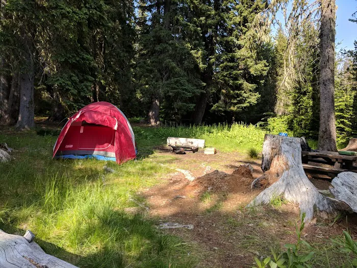 Little Crater Lake Campground 8