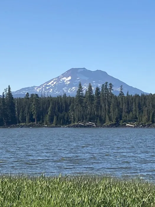Lava Lake Resort 0