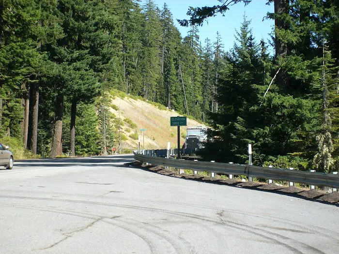 Pacific Crest Trailhead - Willamette Pass 2