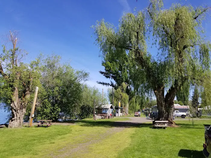 Agency Lake Resort 7