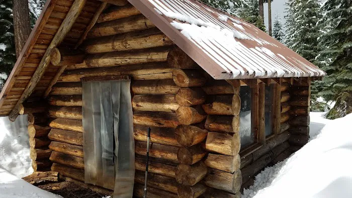 South Brown Mountain Shelter 0
