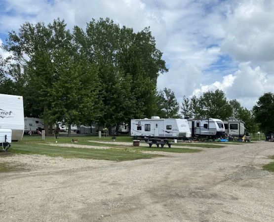 Woody’s Campground by the Lake