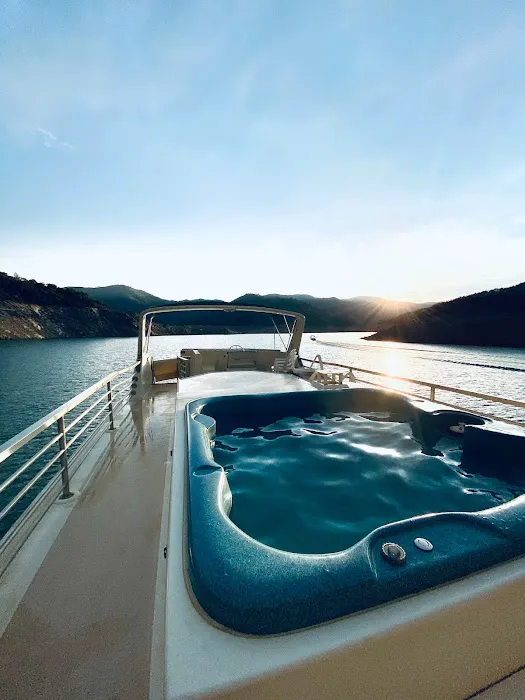 ANTLERS RESORT & MARINA 2