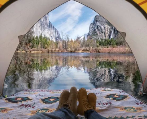 Affordable and Cheap Camping Near National Parks in the USA: Tips and Top Spots