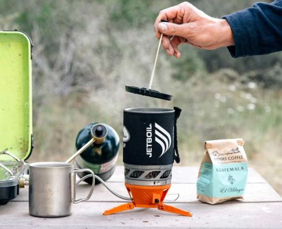 How to Use a Camping Coffee Press for the Perfect Outdoor Brew