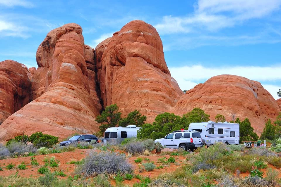 How to Find Campgrounds with Scenic Views of Mountains in the U.S.