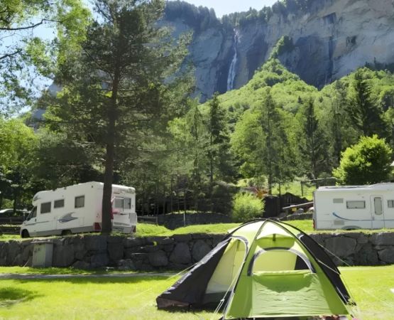 Lakeside Camping with Picturesque Views: Discover the Ultimate Getaway