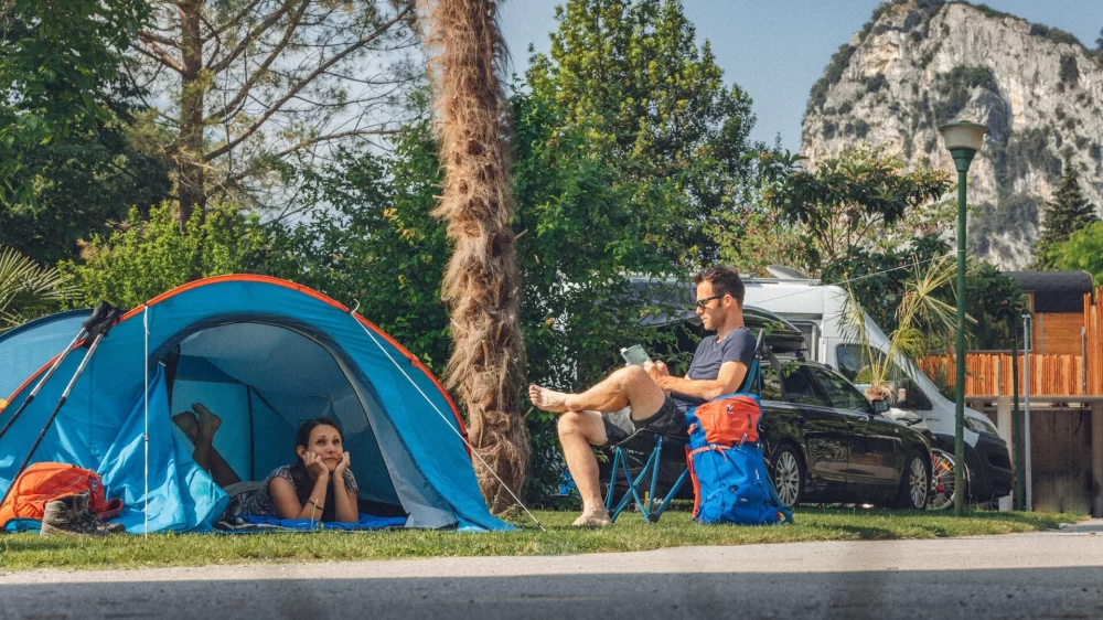 Experience the Best Campgrounds with Clear Water Lakes for Refreshing Outdoor Adventures