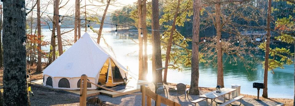 Lakeside Camping for Romantic Escapes: The Ultimate Getaway for Couples