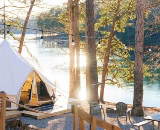 Lakeside Camping for Romantic Escapes: The Ultimate Getaway for Couples