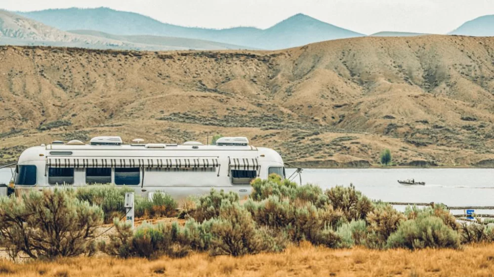 Best Outdoor Vacations with Lakeside Camping: A Perfect Getaway