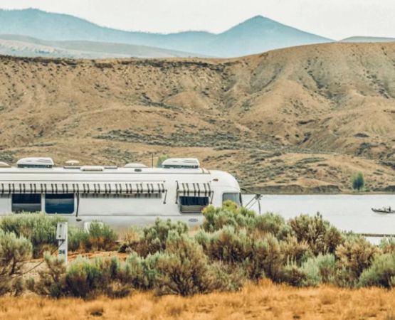 Best Outdoor Vacations with Lakeside Camping: A Perfect Getaway