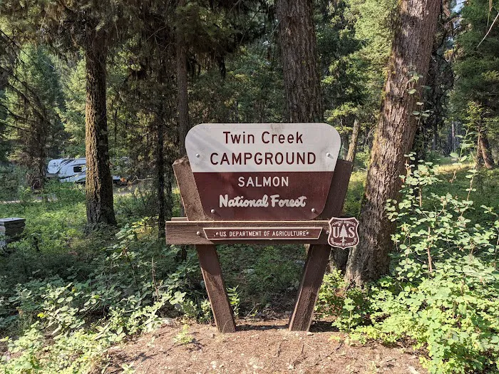 Twin Creek Campground & Group Picnic 9