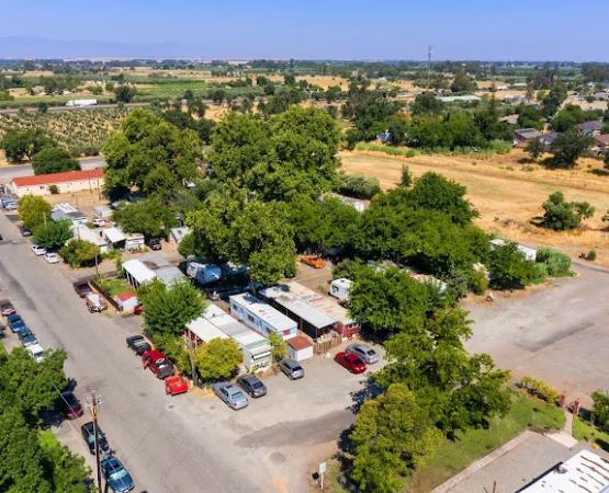 Lazy Corral Trailer & RV Park