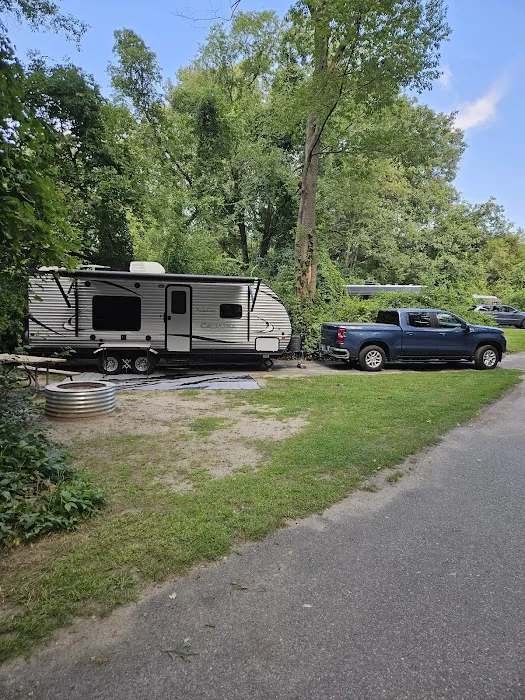 Pontiac lake Campgrounds 0