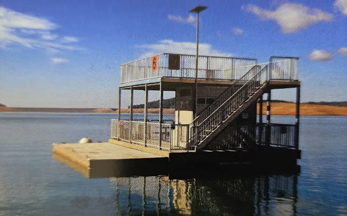 Lake Oroville's Floating Campsites 2