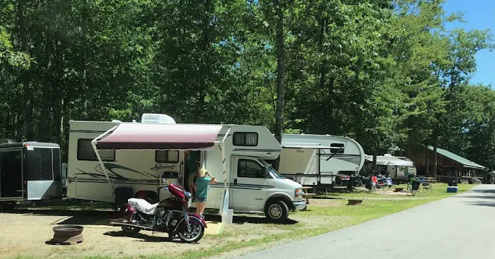 Bentley's Campground & Motel 8