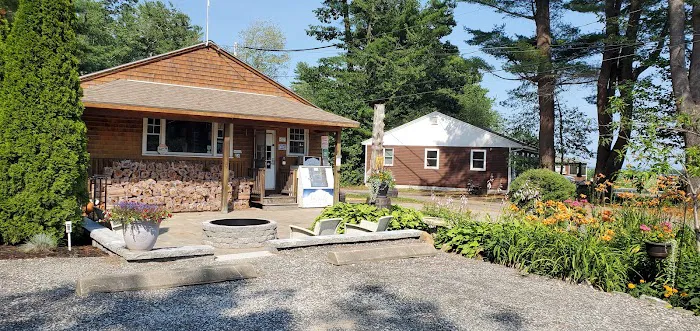 Ocean View Cottage & Camping 9