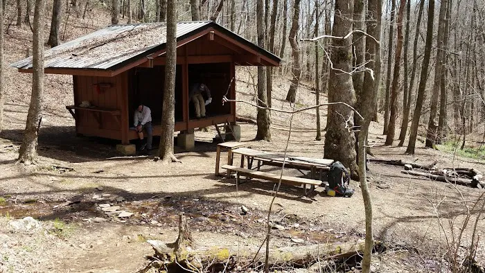 Low Gap Shelter 0