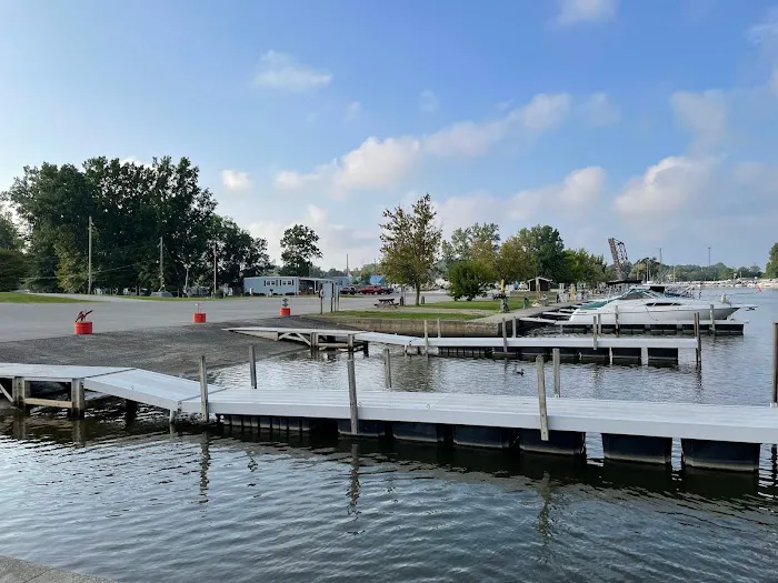 A.R.U. Marina & Campgrounds 1