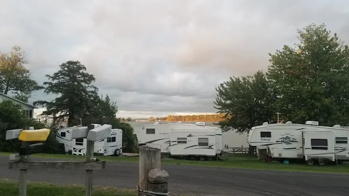 Holiday Harbor RV Park 8