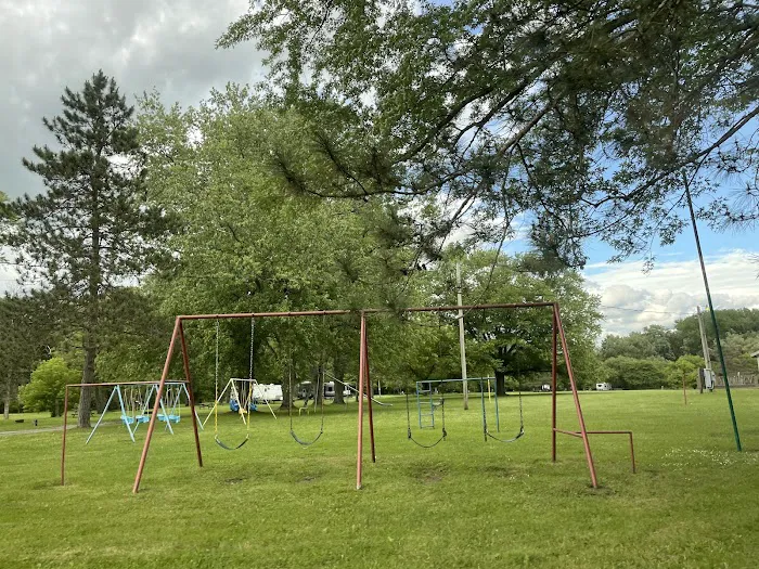 Yellow Lantern Kamp Grounds 6
