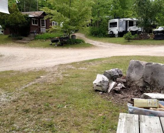 Howell's Camping Area