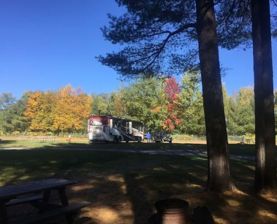 Kampfires Campground, Inn & Entertainment