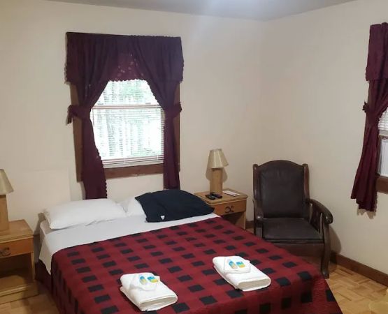 Oneida Campground & Lodge