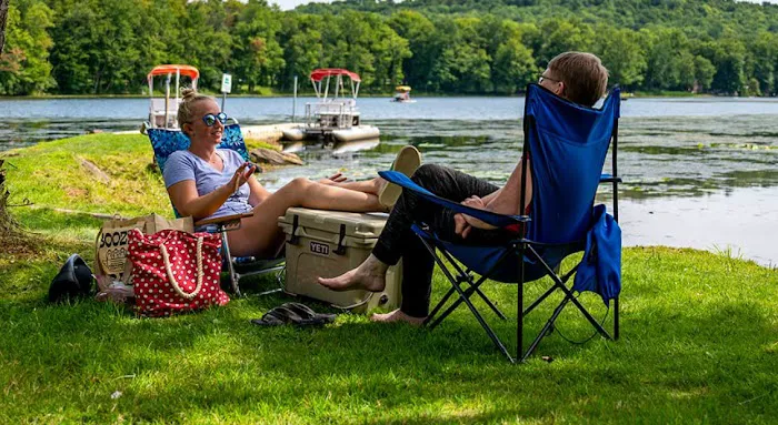 Keen Lake Camping Cottage Resort 6