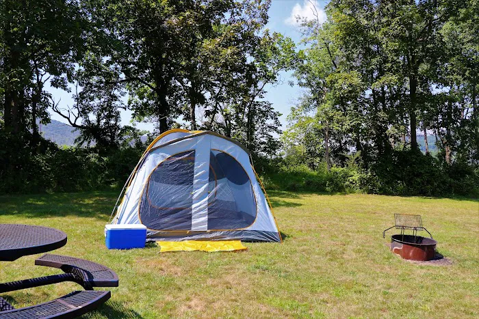 Blue Mountain Camping & Glamping 5
