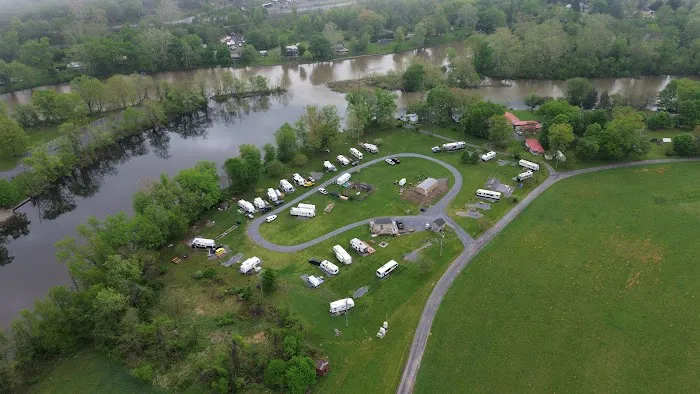 RIVERBANK CAMPGROUND AND COTTAGE RENTAL 0