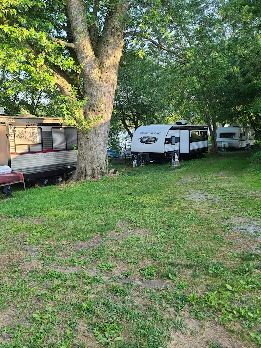 Wray's Riverfront Campground 7