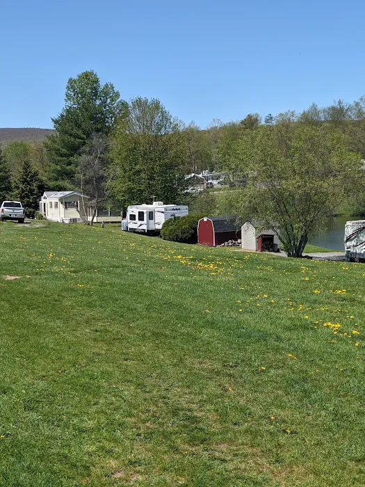 Hidden Valley Camping Resort 4