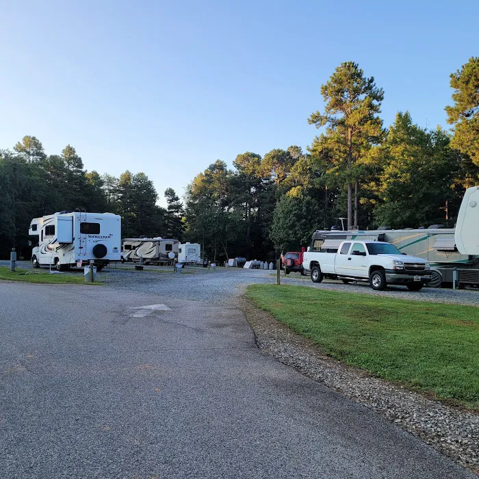 Cross Winds Family Campground 5