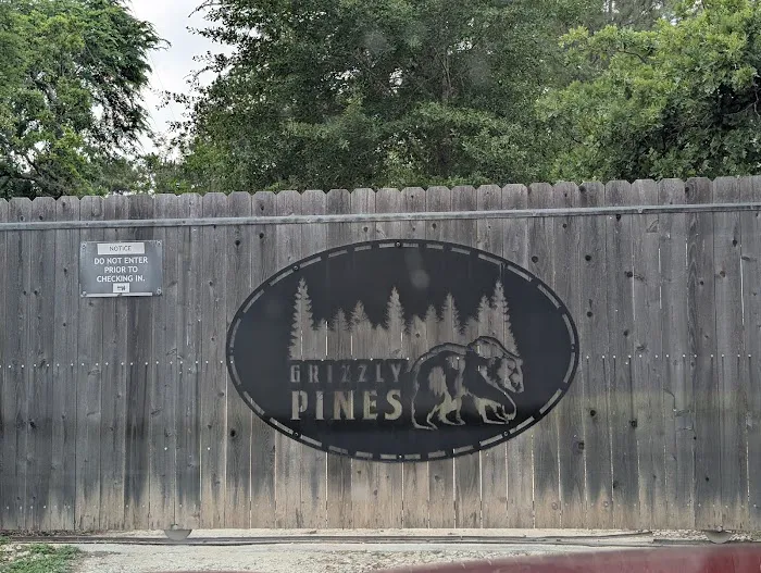 Grizzly Pines - Gay Campground 6