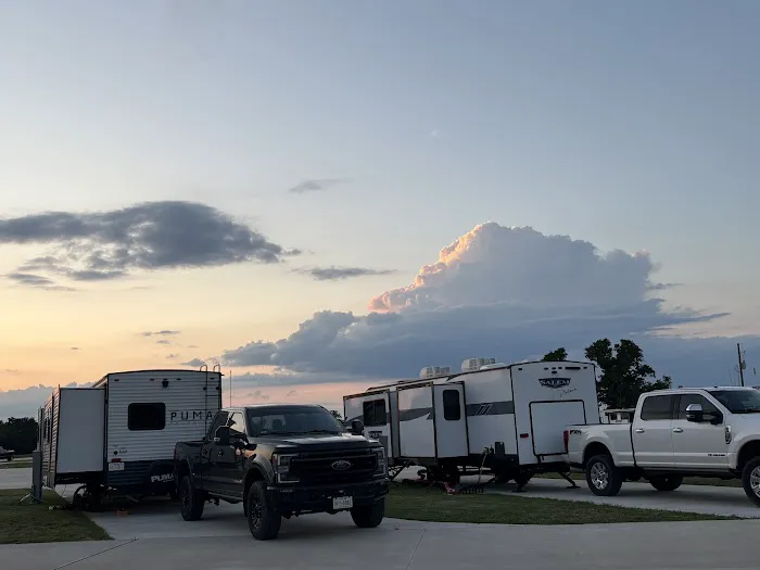 Airport Landing RV Resort 7