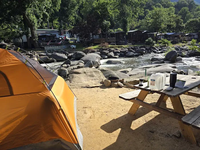 Hickory Nut Falls Family Campground 3