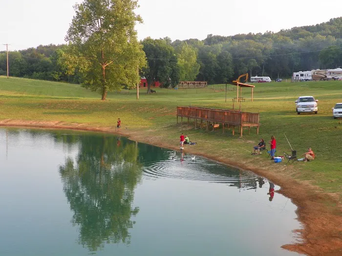 Horse Cave KOA Holiday 8