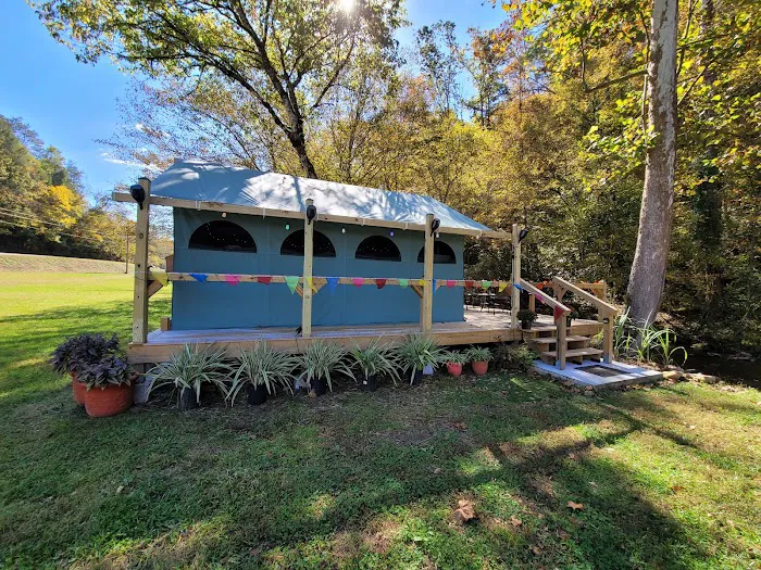 Creekside Stayz Campground 0
