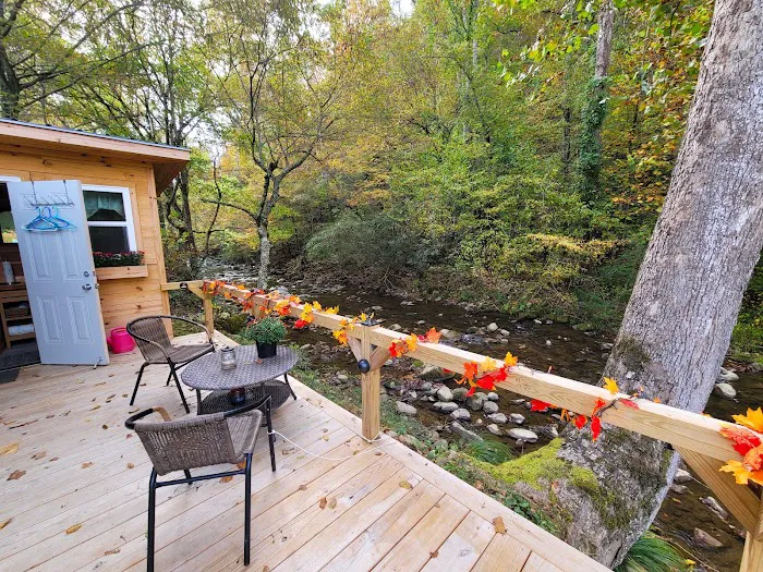 Creekside Stayz Campground 8