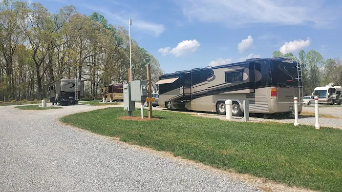 Salem Breeze RV Park 0