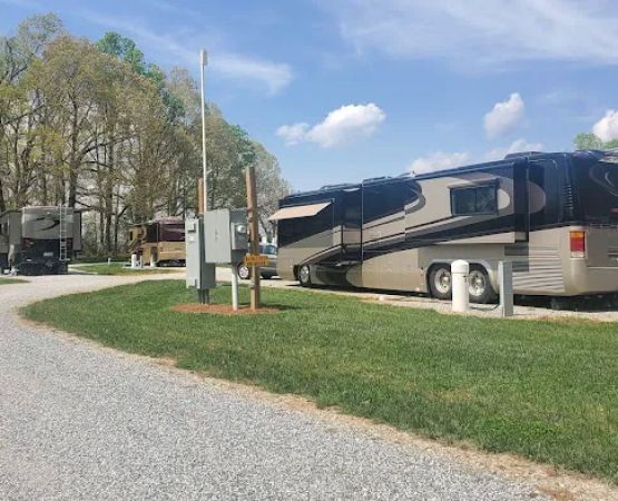 Salem Breeze RV Park