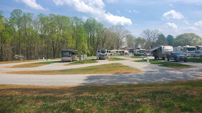Salem Breeze RV Park 5