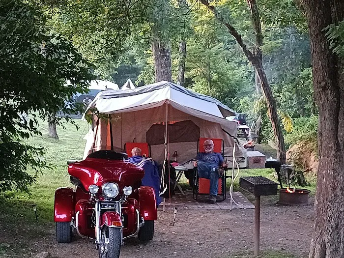 Fancy Gap Cabins and Campground 6