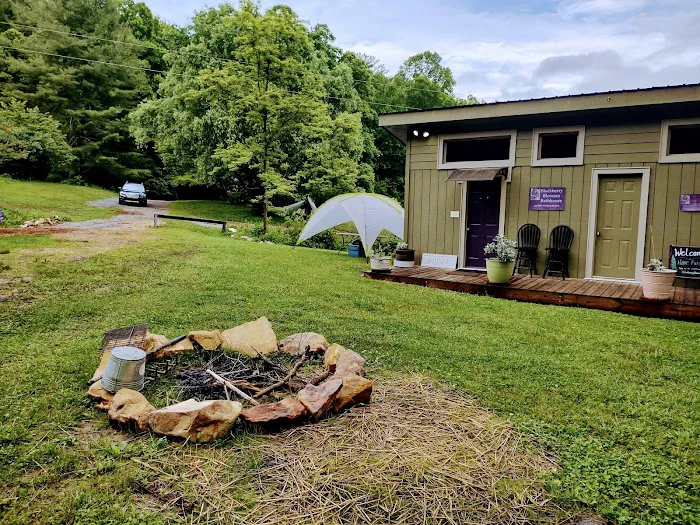 Blackberry Blossom Farm, Tent Campground, Suites 0
