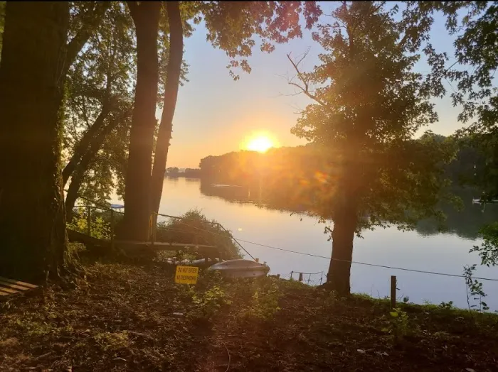 Watson's Rivercamp Retreat (Hipcamp) 1